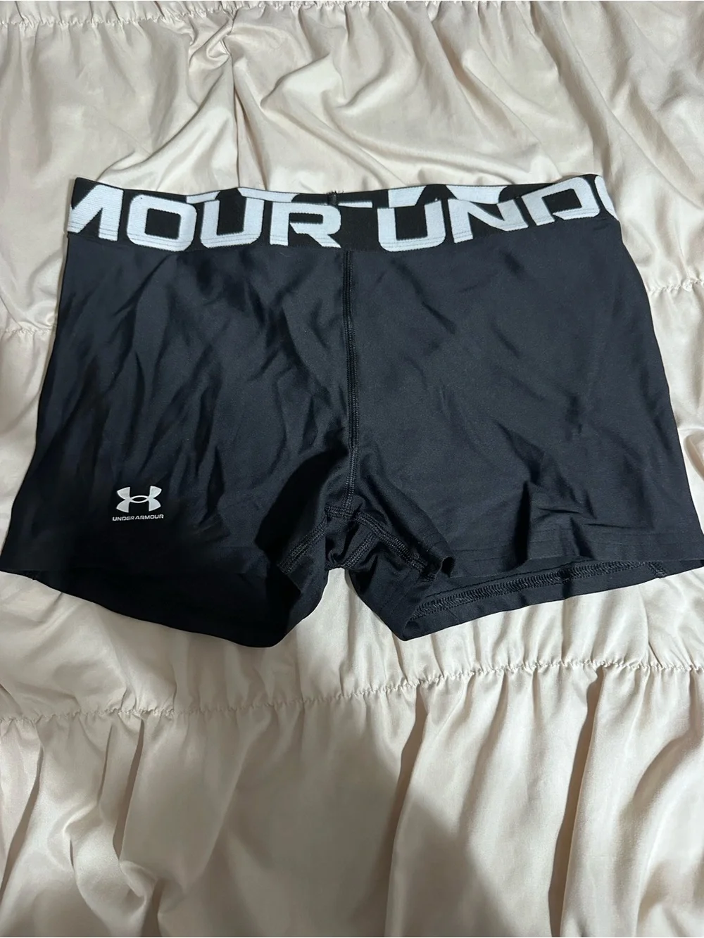 Black Under Armour  girls  xl Performance Bike Shorts with Branded Waistband